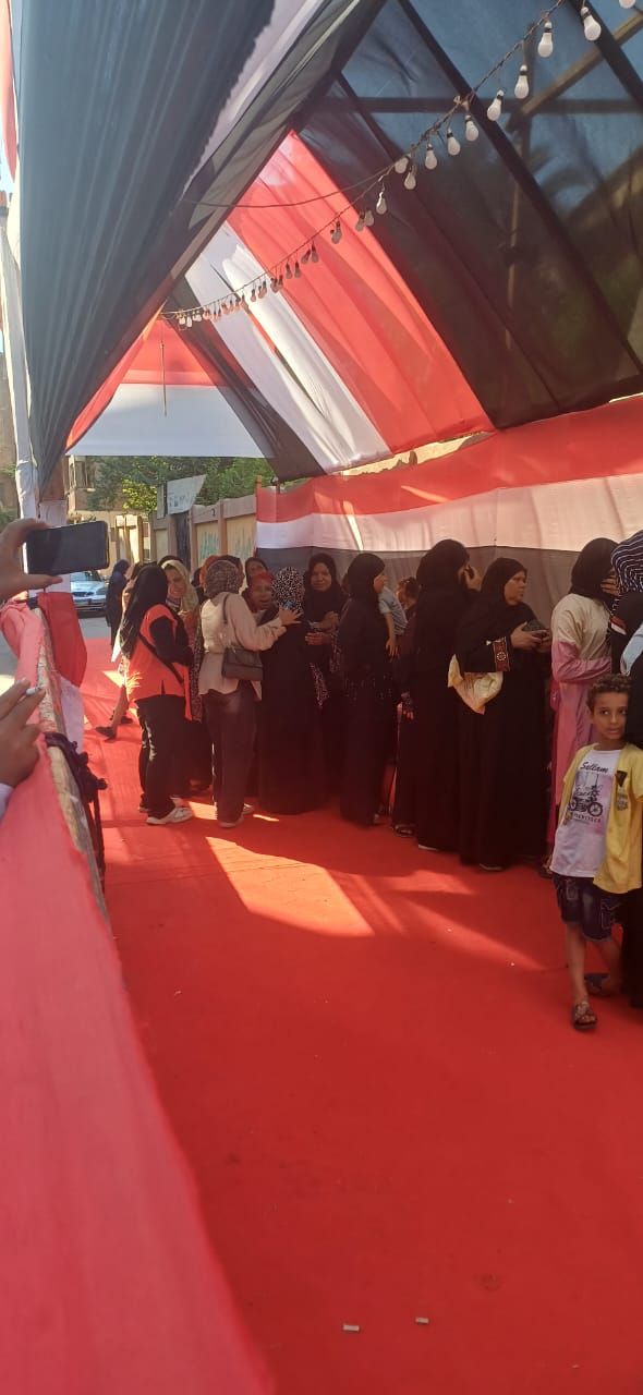 تواجد الناخبين على اللجان تواجد الناخبين على اللجان