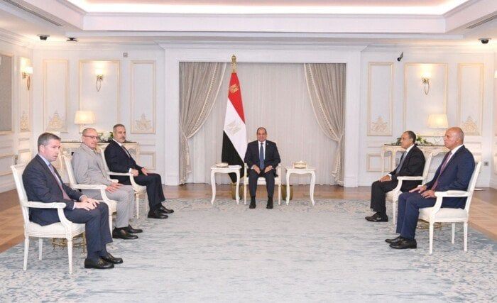 الرئيس السيسي يستقبل وزير خارجية تركيا ويؤكدان ضرورة تعزيز التعاون الاقتصادي
