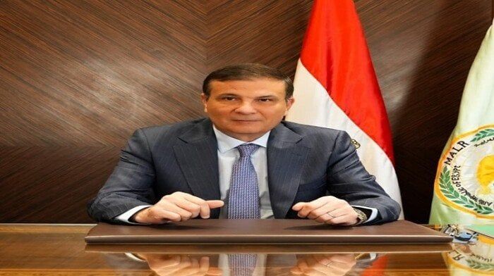 وزير الزراعة ينعي الدكتور علي المصيلحي وزير التموين السابق
