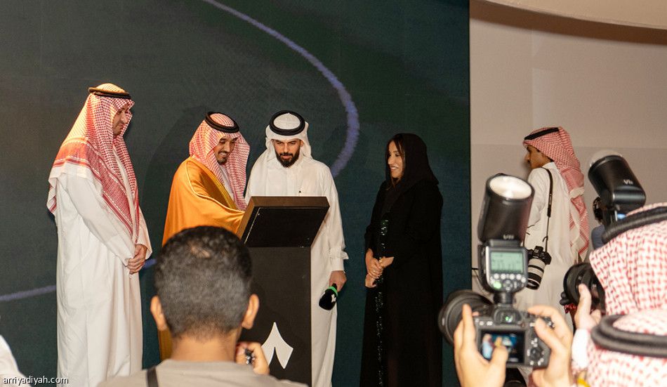 وزير الرياضة يطلق تطبيق «ثمانية» بحضور وزيري الإعلام والاتصالات