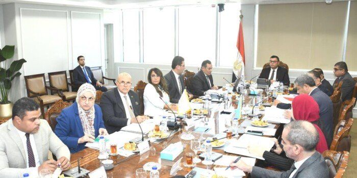 وزير الإسكان يترأس اجتماع مجلس إدارة الهيئة العامة للتنمية السياحية