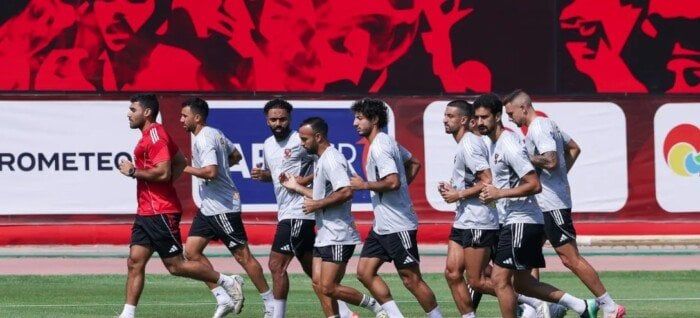 مران الأهلي| «ريبيرو» يعقد محاضرة للاعبين.. وفقرات متنوعة استعدادًا لمباراة غزل المحلة