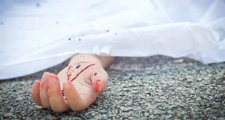 دماء في بيت الزوجية.. زوج ينهي حياة زوجته بطعنة نافذة بالبحيرة
