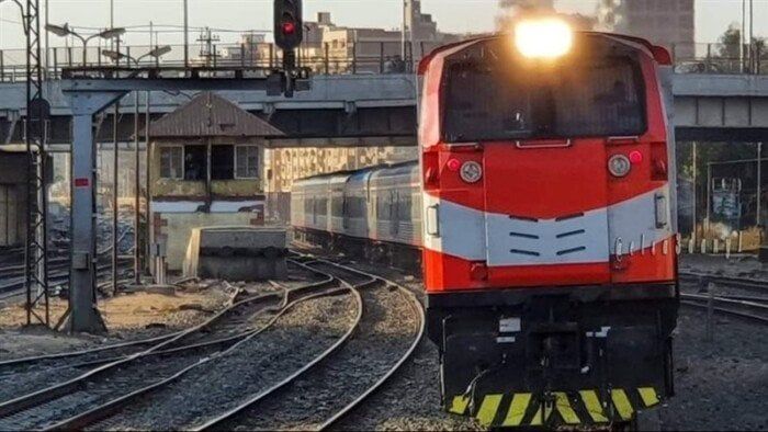 مصرع شاب دهساً أسفل عجلات قطار بالشرقية