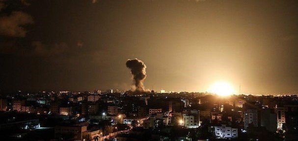صحة لبنان: مقتل شخص في غارة إسرائيلية على طريق تبنين جنوبي البلاد