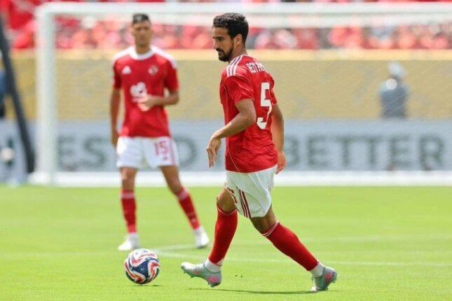 تفاصيل إصابة محمد علي بن رمضان وموقفه من قمة الأهلي وبيراميدز