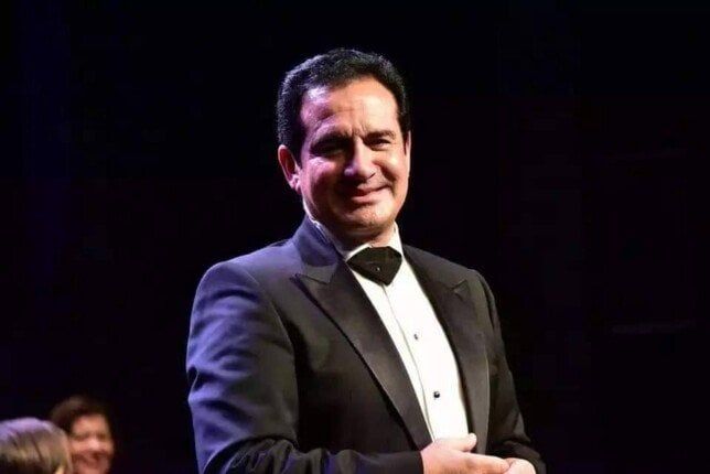 احتفالًا بالمولد النبوي.. محمد ثروت يحيي حفلا غنائيا بدار الأوبرا المصرية