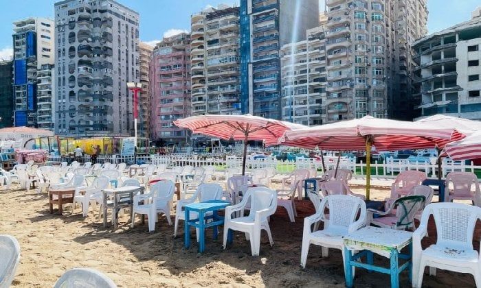 فتح شواطئ الإسكندرية مع رفع الراية الحمراء وحظر نزول البحر